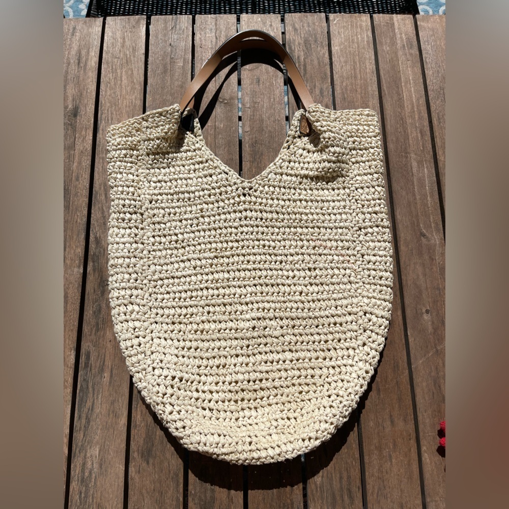 Banana Republic Modern Straw Tote Blonde